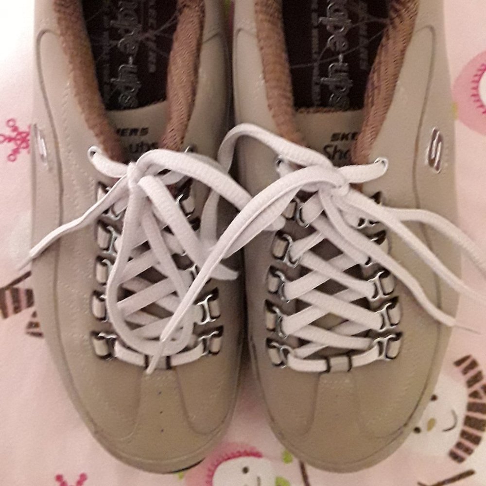 SKETCHERS TAN SHAPE UP SHOES SIZE 6 EUC
